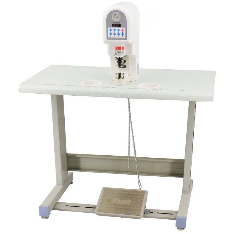 Four-in-one buckle computer servo integrated buckle machine electric button mounting machine y