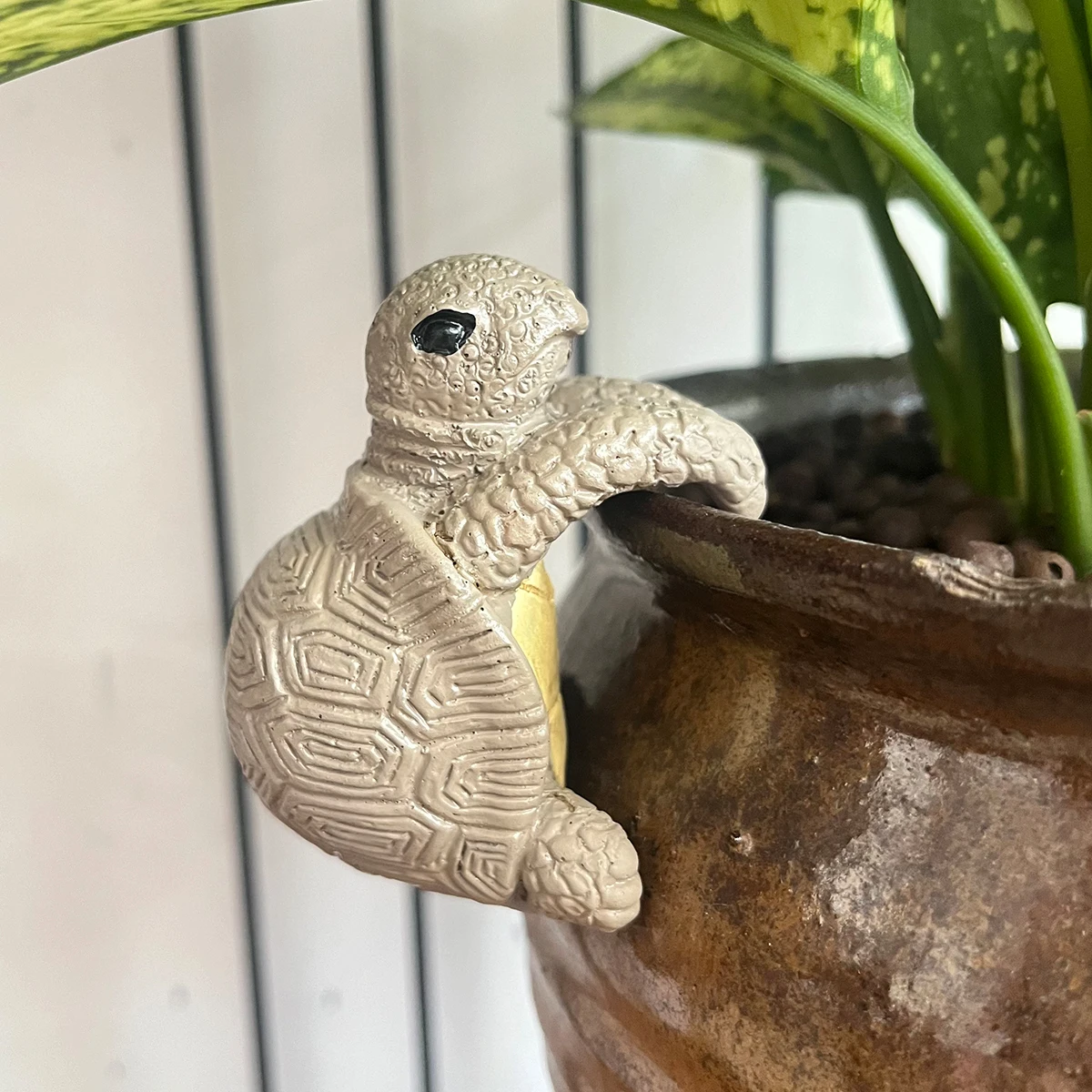 1 Piece Resin Small Turtle Statue, Cute Climbing Turtle Flower Pot Holder, Indoor Decorative Statue, Indoor/Outdoor Decoration - Perfect for Holiday Decorations