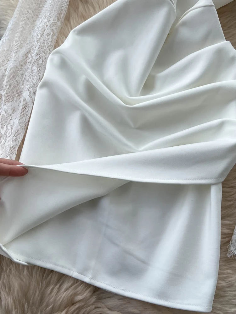 Foamlina Sexy Durchsichtiges Spitzen-Patchwork-Minikleid für Damen, O-Ausschnitt, Ausschnitt vorne, Brust, gepolstert, schmal, plissiert, unregelmäßiges Partykleid