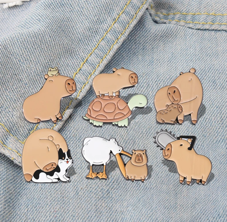 Brooch Custom Animals Living In Harmony Pines Lapel Badges Animal Jewelry Gift for Kids Friends Cute Capybara Turtle Cat Enamel