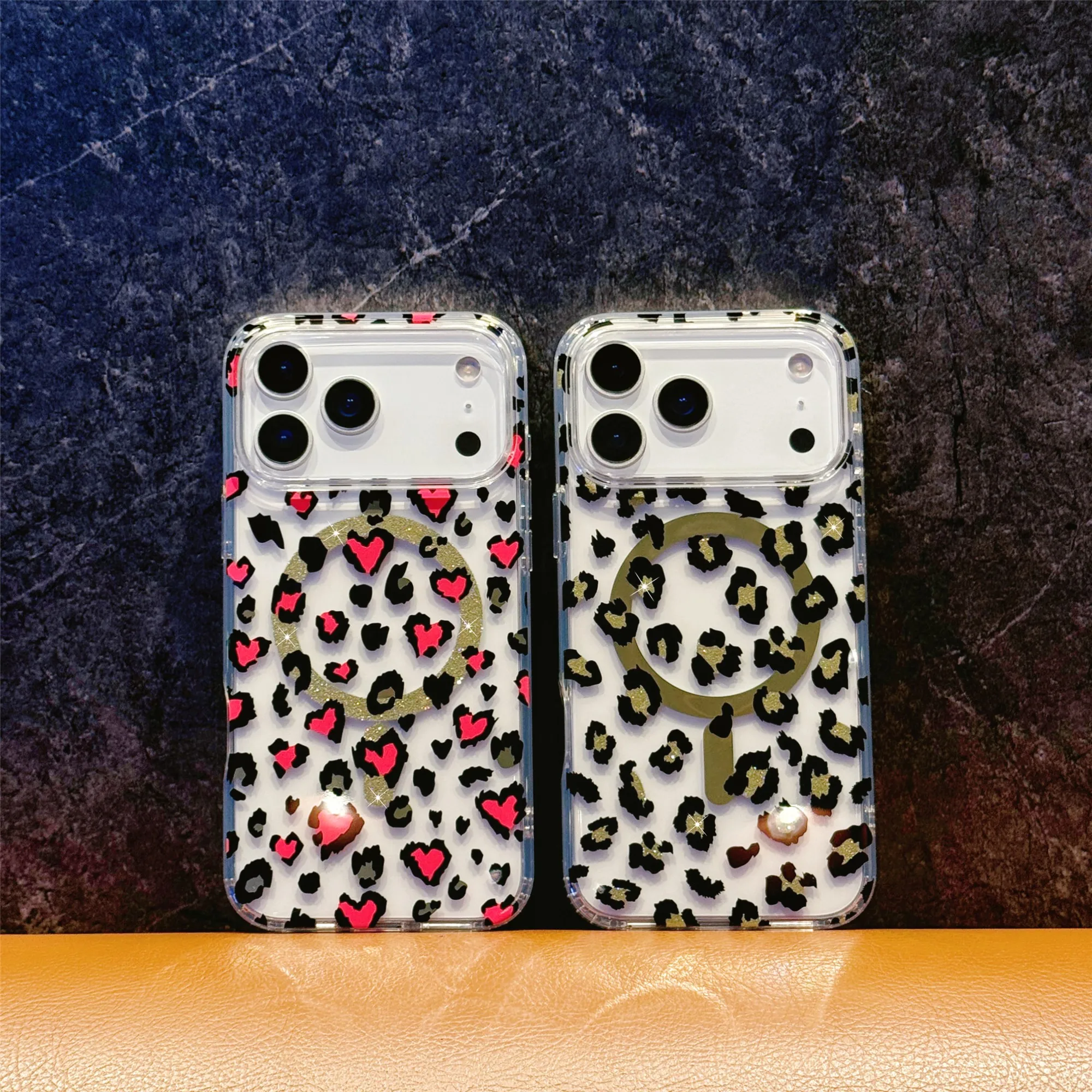 

For iPhone 17 Promax hot and spicy leopard print heart-shaped magnetic phone case Apple 16 Pro large hole lens 17Air/15/14/13/12