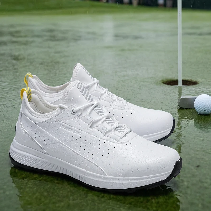 New Golf Shoes Lightweight Men Golf Shoes Male Size 40-47 Golfers Waterproof Footwears
