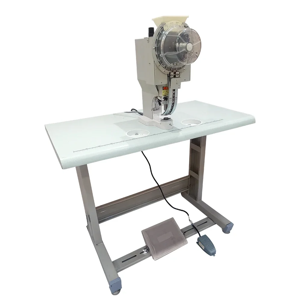 Desktop automatic waterproof cloth banner eyelet buttoning machine