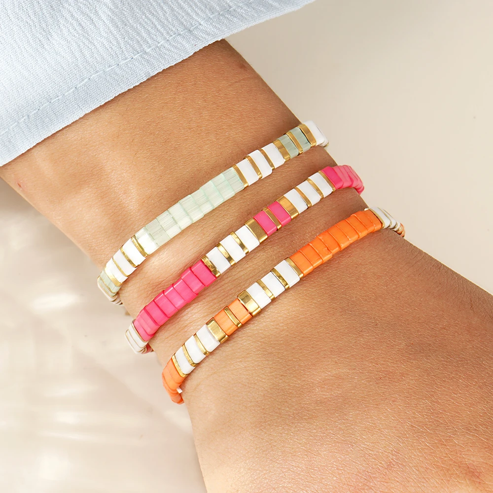 

1 PC Fashion New Geometric Square Solid Color Black Gallstone Copper Bead Bracelet for Women to Wear Jewelry Wholesale