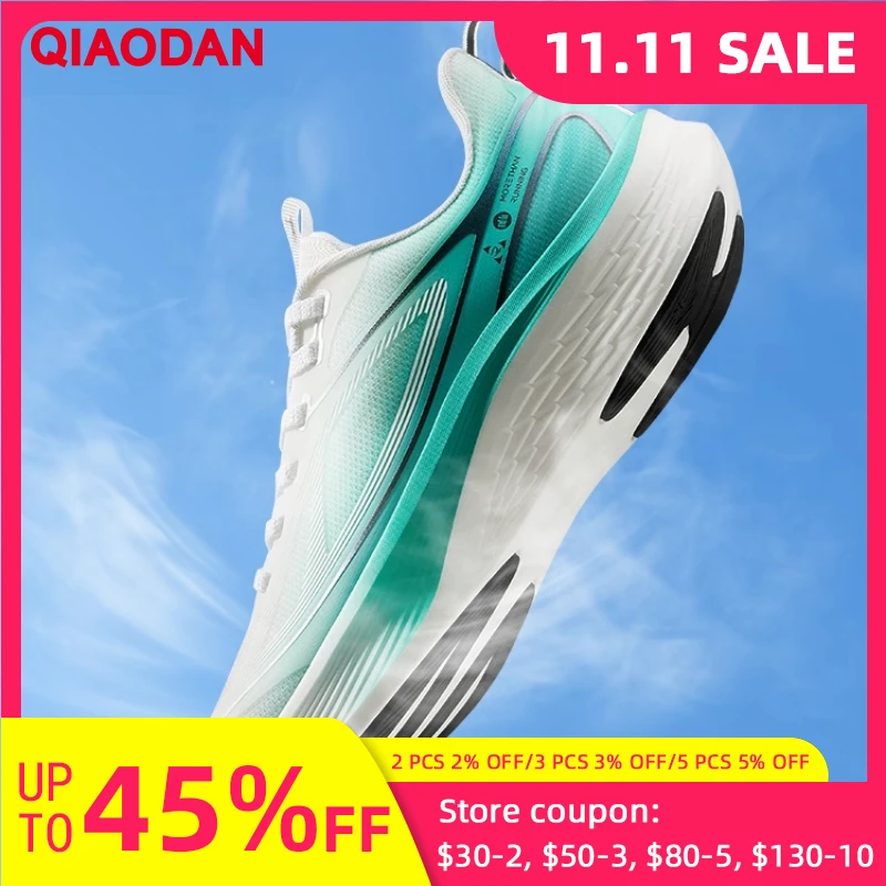 QIAODAN QS 5v2 รองเท้าผ้าใบดูดซับแรงกระแทก 2025 รองเท้าวิ่งผู้ชายตาข่ายระบายอากาศได้ดี พื้นรองเท้านุ่มสบาย รุ่น QXB023253204