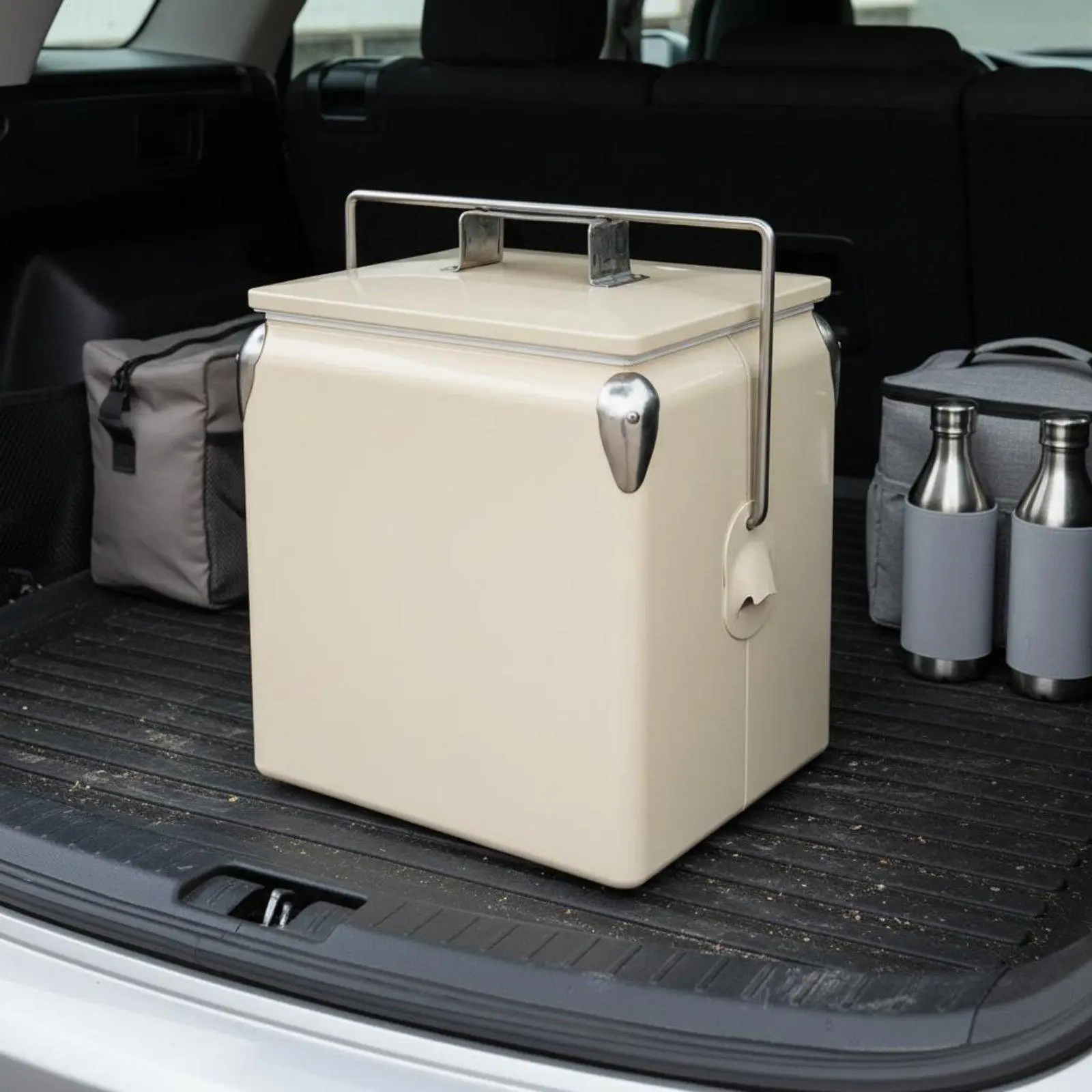 Iron Insulated Cooler Chest Thermal Box with Handle Portable Cooler Bag for Camping Hiking Car Use view 5