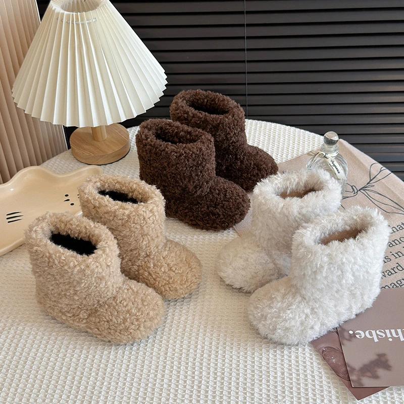 

2025 Winter New Children Versatile Short Boots for Girls Fashion Korean Style Soft Sole Anti-slippery Outside Catwalk Warm Shoes