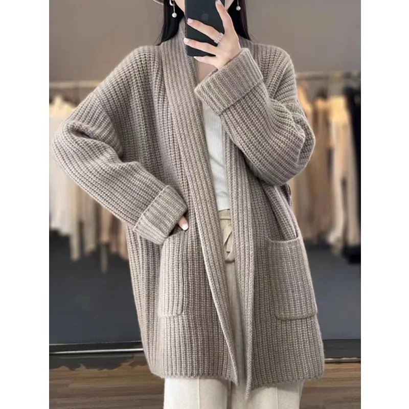 Cardigan da donna 2024 abiti invernali Cappotto maglione in cashmere a maniche lunghe soffice lavorato a maglia nuovo stile caldo vintage