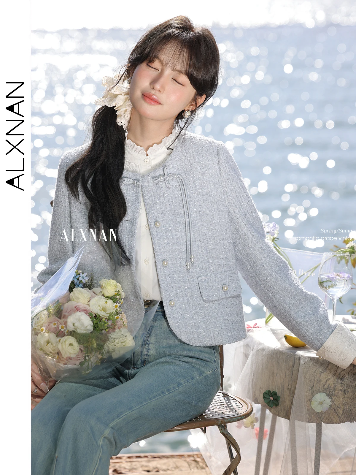 

ALXNAN Blue Short Jacket New 2025 Spring Slim Women's Long Sleeve Coat Loose Elegant New Chinese Style Button Design Top L52933