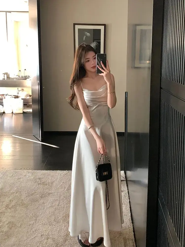 مزاجه الحمالة الصيف جديد الساتان سليم بلون فستان أنيق متعدد الاستخدامات