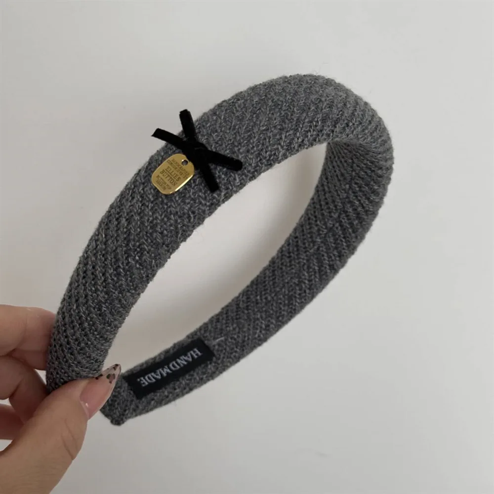 Brandneues, sanft braunes Stoff-Stirnband mit Schleife, hohe Haarspange für den Schädelbereich, einfaches Alltags-Stirnband, vielseitiges Haar-Accessoire 2025 – Detail 9