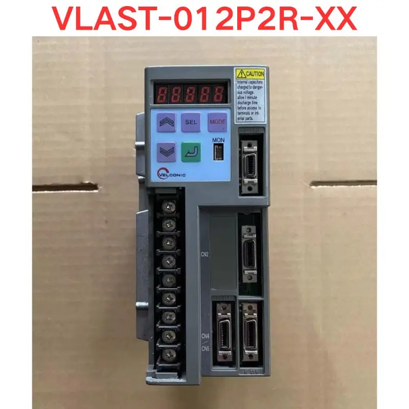 

Used VLAST-012P2R-XX Servo driver Function check OK