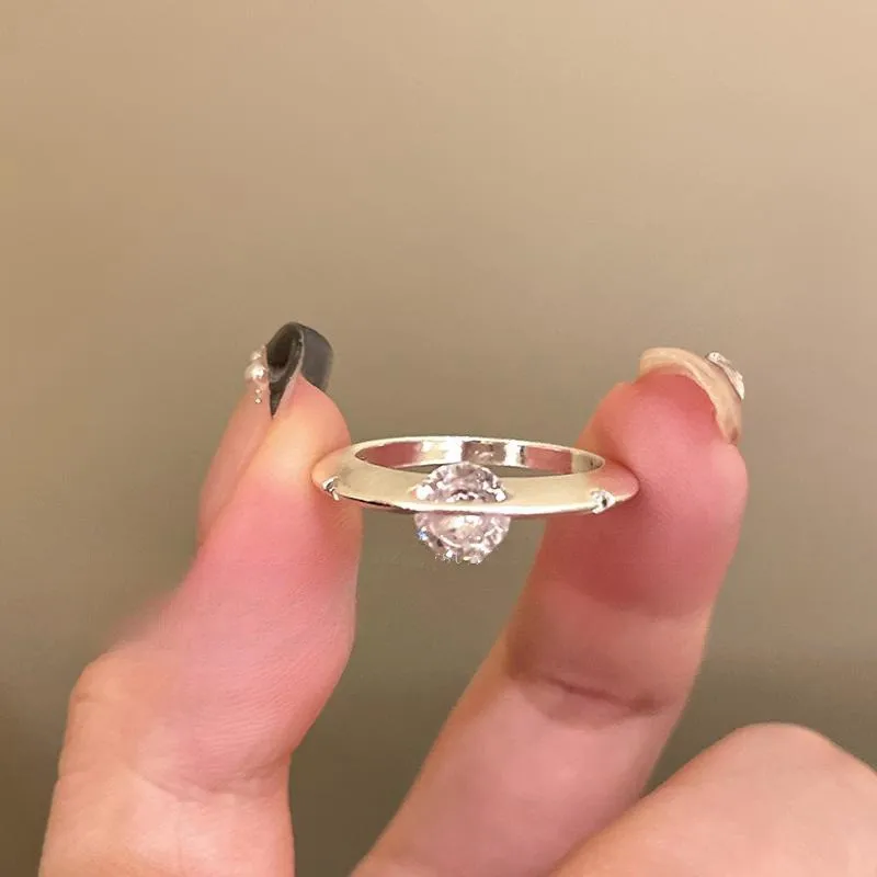 Bagues en Zircon simples pour femmes, nouveau Design de luxe, Bijoux de tempérament créatif, 2024