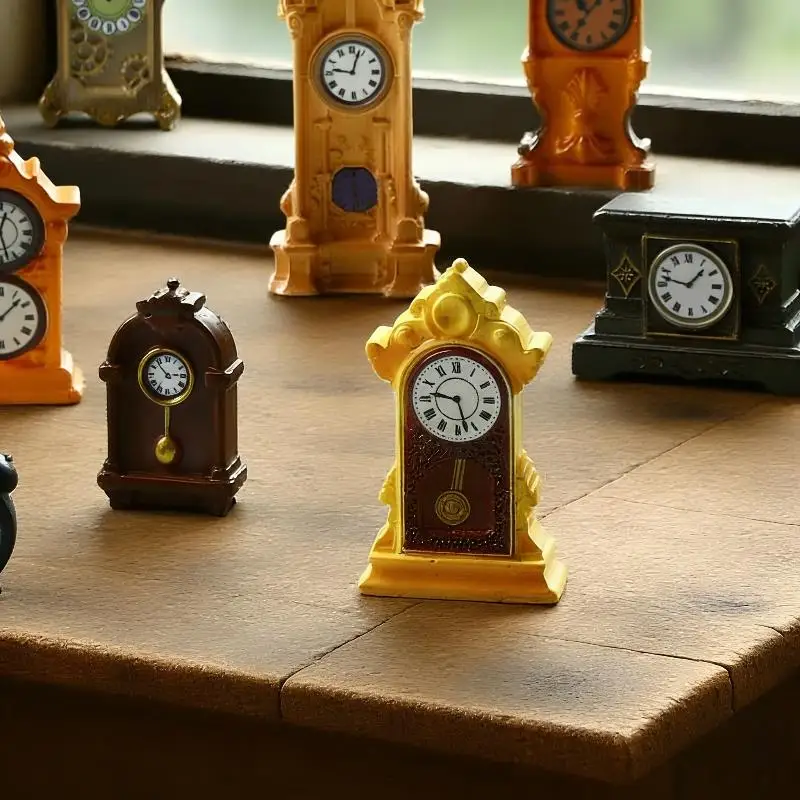 ''1Pcs New Doll House Accessories 1:12 Dollhouse Miniature Wall Clock European Vintage Clock Furniture Model Decor Toy