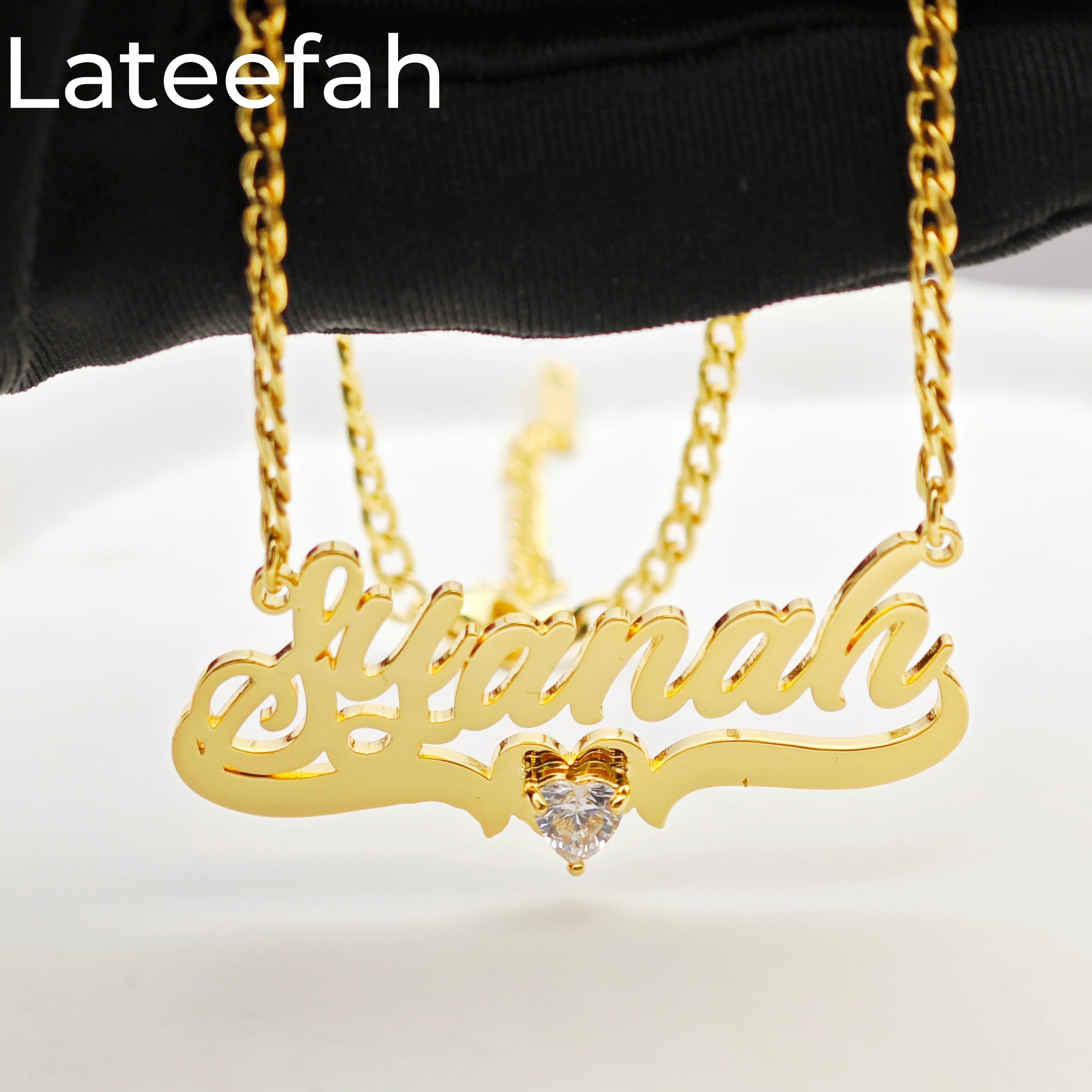 

Lateefah Heart-shaped Claw-set Zirconia Design Necklace Customized Name 3mm Cuban Chain Necklace