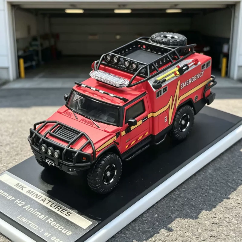 

MK 1:64 Scale Hummer H2 Ambulance Alloy Car Model Desktop decoration Unique gift Static display Collectibles toys