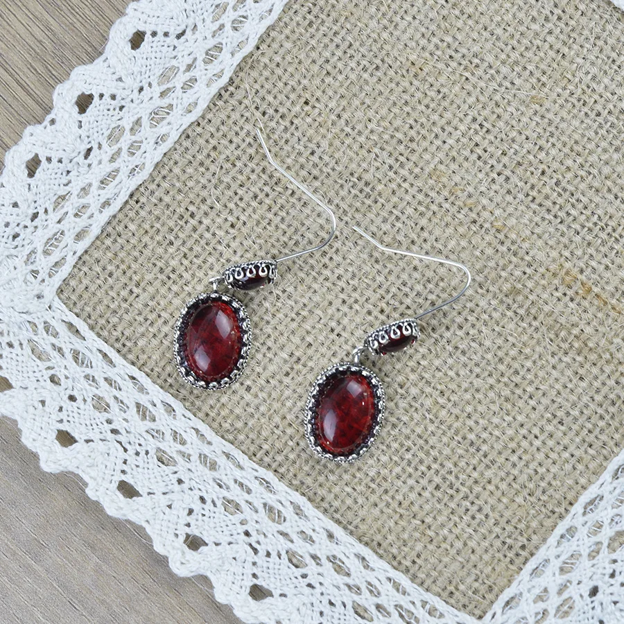DIY accessories Cross-border new retro baroque red stud earrings, European and American fashion light luxury high-end sense diam view 6