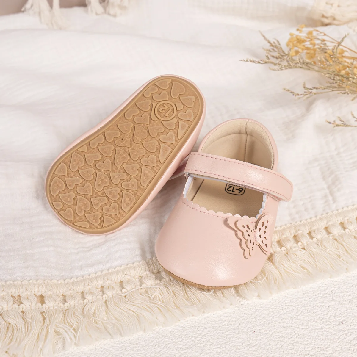 Chaussures papillon ajourées pour bébés filles, antidérapantes, pour nouveau-né, marcheur pour enfants en bas âge, chaussures en cuir PU souple, robe de princesse de fête