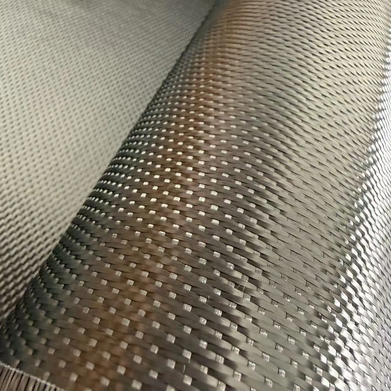 3K 365 grams/square meter forged carbon fiber cloth, width 100cm, length 1m/2m/5m/10m, rolled up and shipped