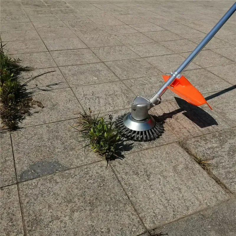 Industrial Grade Easy-to-Operate Cordless Two-Piece Grass Slasher 4-Stroke & 2-Stroke Features for Municipal Gardens