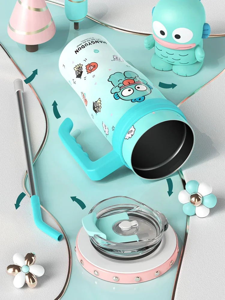 كوب كبير ماك معزول 1200 مللي بهلوان معزول بالفراغ مع شفاطة لطيفة هالو كيتي كورومي ميلودي ترمس ساخن وبارد