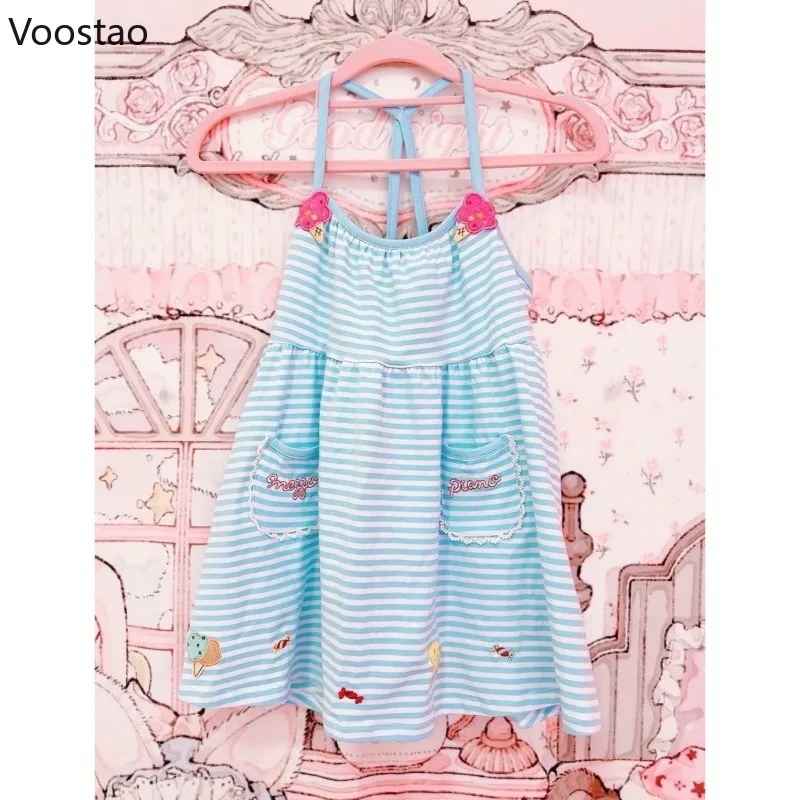 日本のかわいいロリータスタイルプリンセスドレス女性甘いストライプ漫画刺繍ストラップドレス女の子かわいい Y2k パーティーミニ Dres