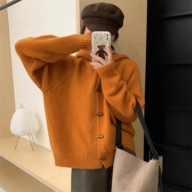 2025 Lazy Style Wooden Buckle Jacket Coat Women's Autumn New Mountain Outdoor Hooded Knitting Coat