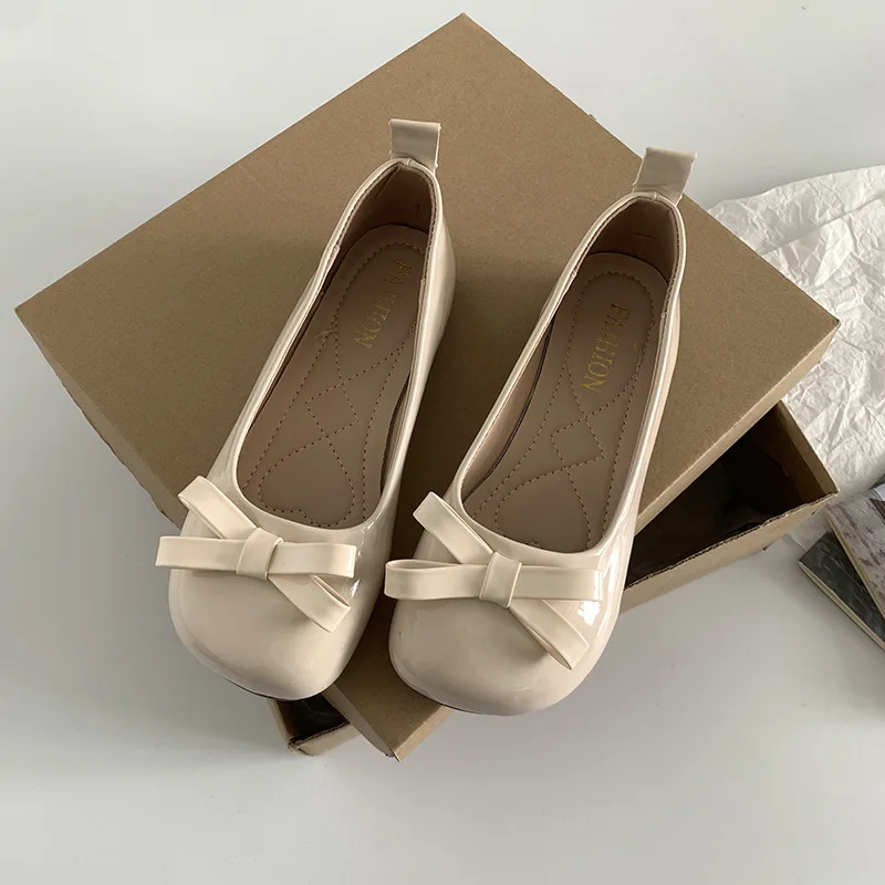 

Retro Bowknot Patent Leather Women's Ballet Flats Shoes Slip on Flat Shoes Round Toe Flat Loafer Female Mary Jane Shoes