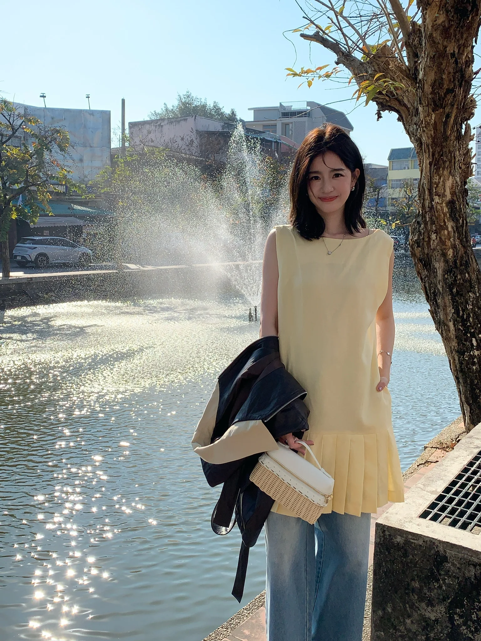 

Double-Sided Wear Ceiling Vest Top Sleeveless Linen Dress Sweet Style A-Line Skirt for Women Travel Spring Season Overhead Door