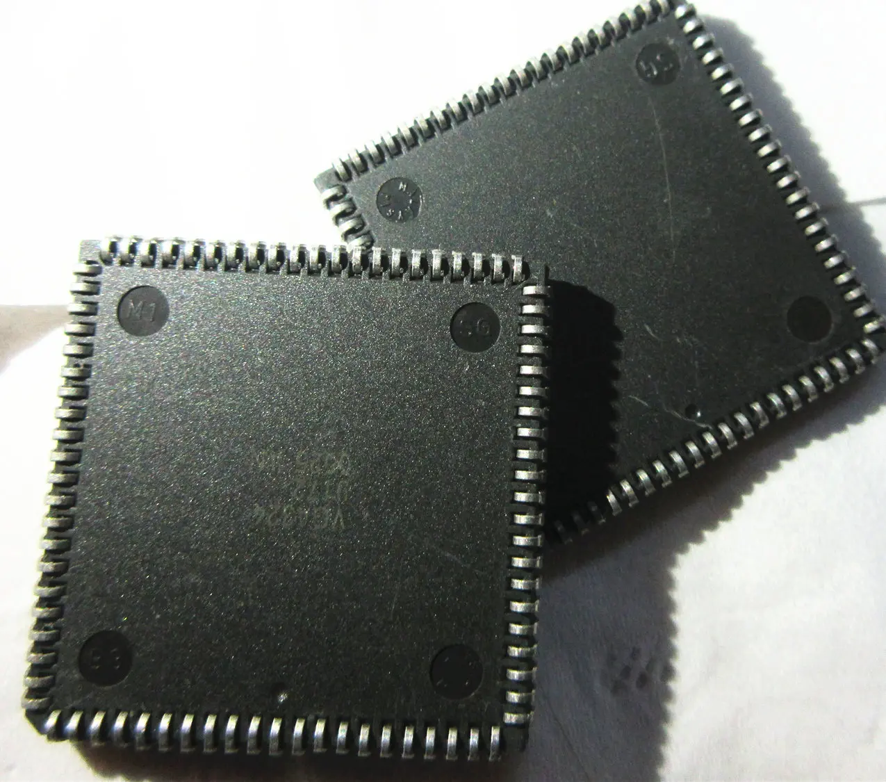 CPLD 44-LCC EPM7064SLC44-10N PLCC   10PCS