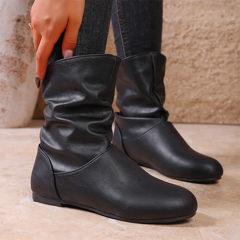 الشقق النساء حذاء من الجلد حذاء رياضي موضة أحذية من الجلد 2025 الشتاء الاتجاه المشي أحذية بوت قصيرة أحذية امرأة تشيلسي بوتاس سيدة