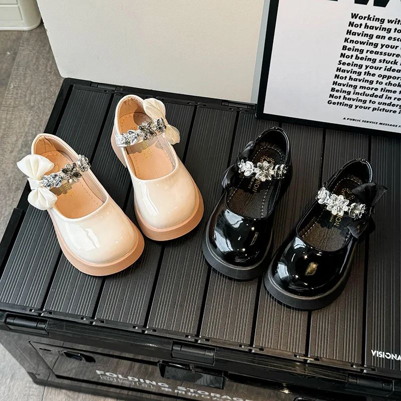 

Fashion Girls Diamond Princess Shoes 2025Autumn New Kid Bow Leather Shoe Simple Girl Mary Jane Shoes Anti Slip Child Casual Shoe