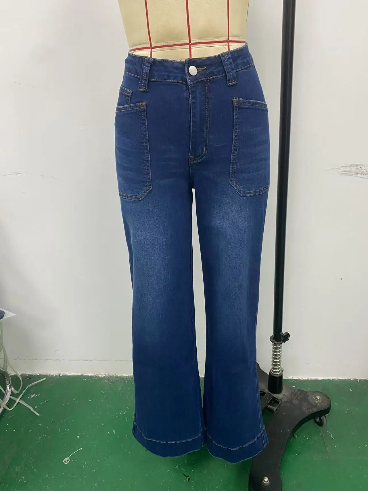 بنطال ذو قصة أرجل واسعة أمي جينز نسائي من قماش الدنيم المتعثرة منتصف الخصر تمتد جيوب مغسولة عتيقة Y2k ملابس الشارع الشهير طول الأرض #5