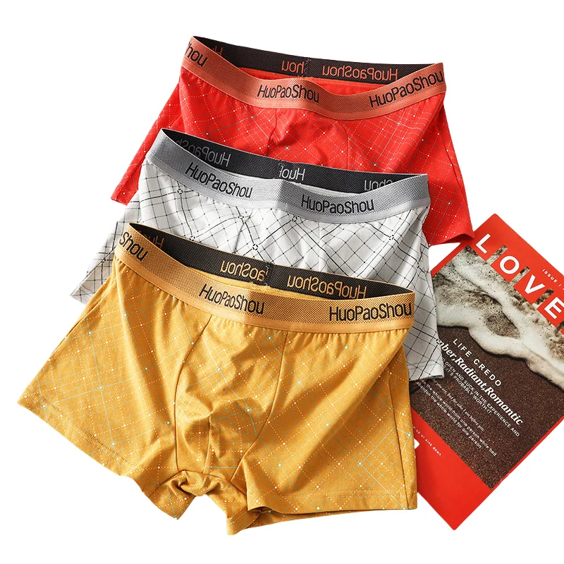 

New men's boxer briefs made of printed cotton, breathable and trendy