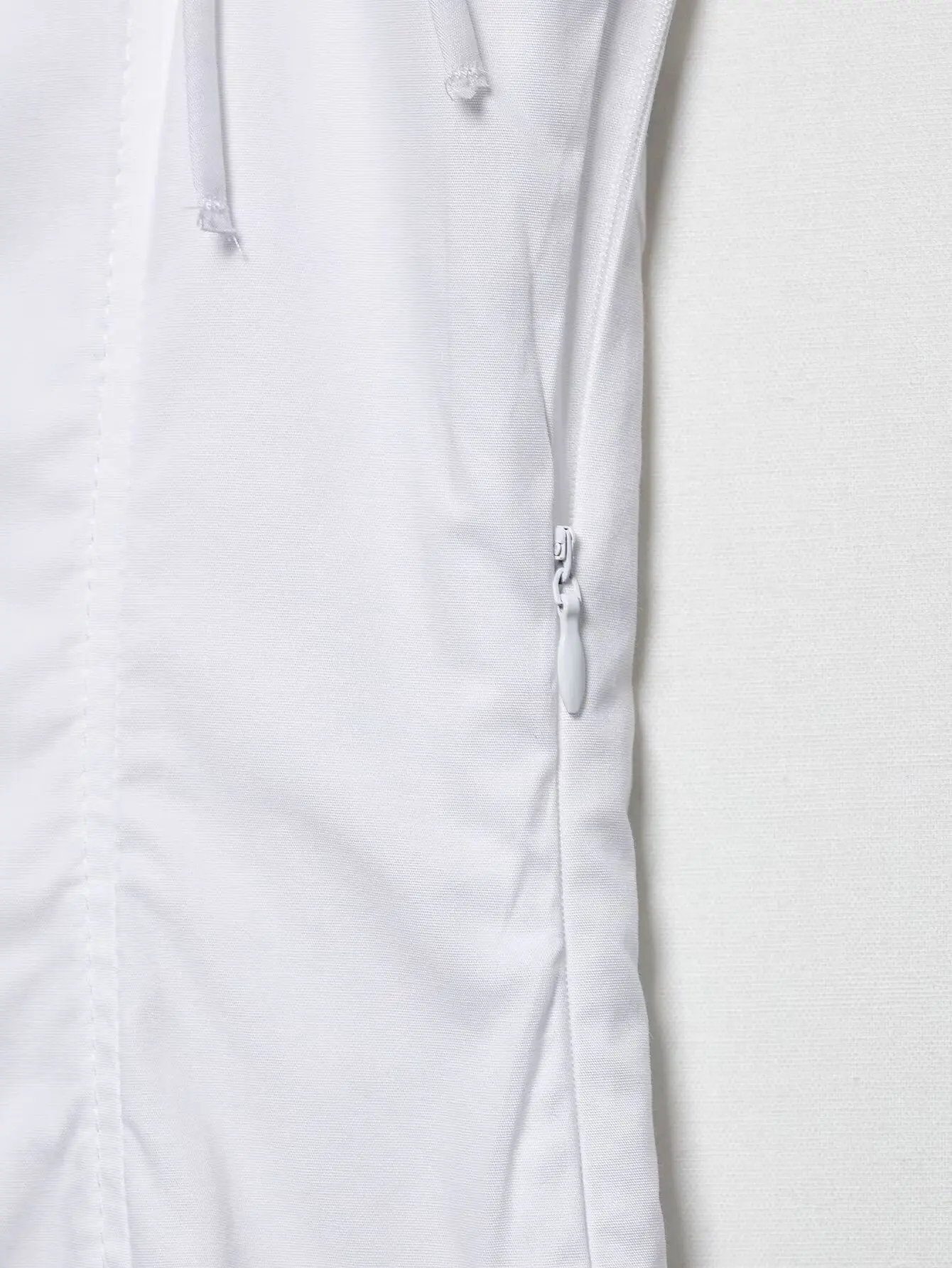 Women Pleated Back Zipper Embroidery Decoration Dress Female Summer Backless Sleeveless Beach Style Sling Dress Mujer