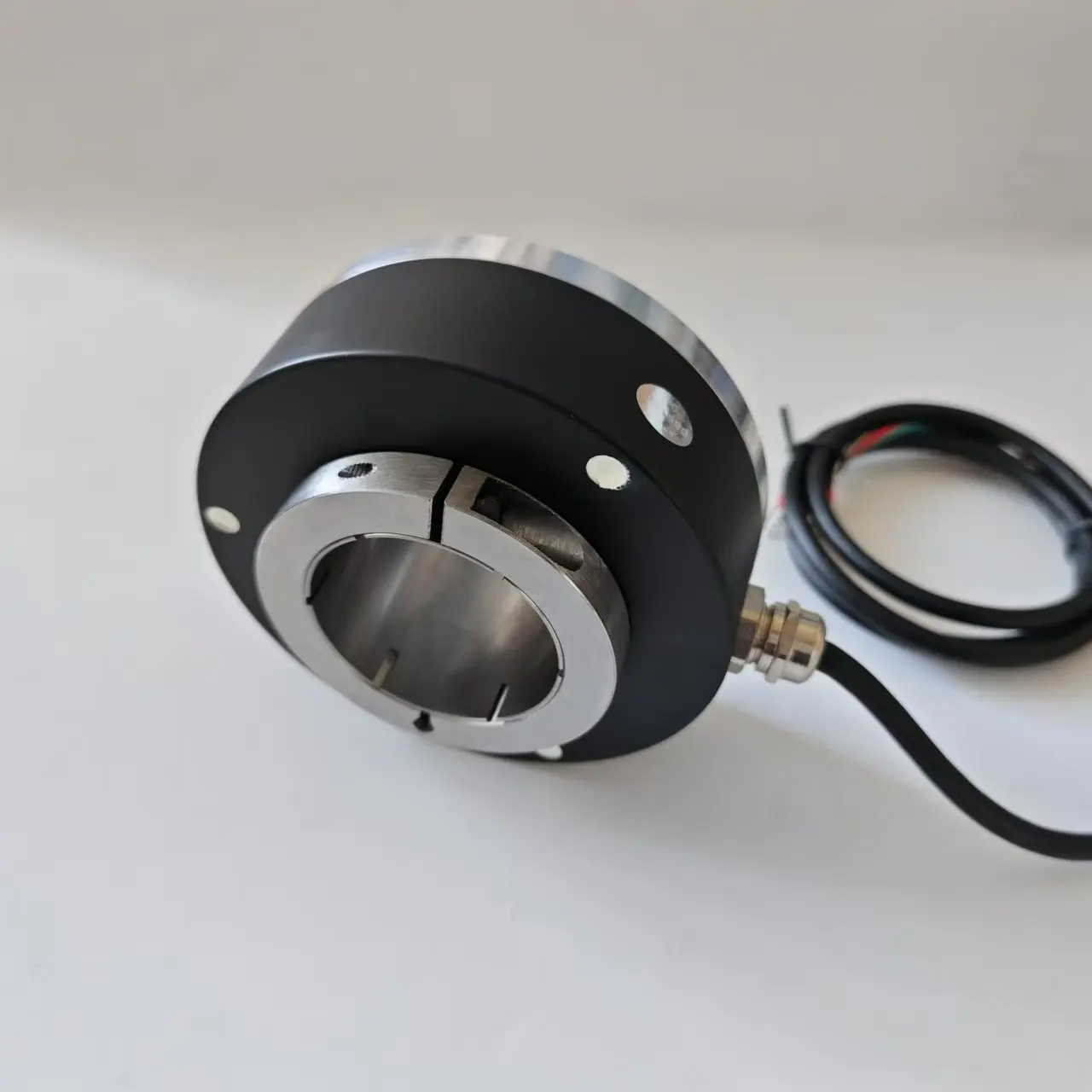 The Large Aperture 45 Encoder For The Crane Industry Can Replace The Pepperl + Fu RHI90 Yike EB100P45.