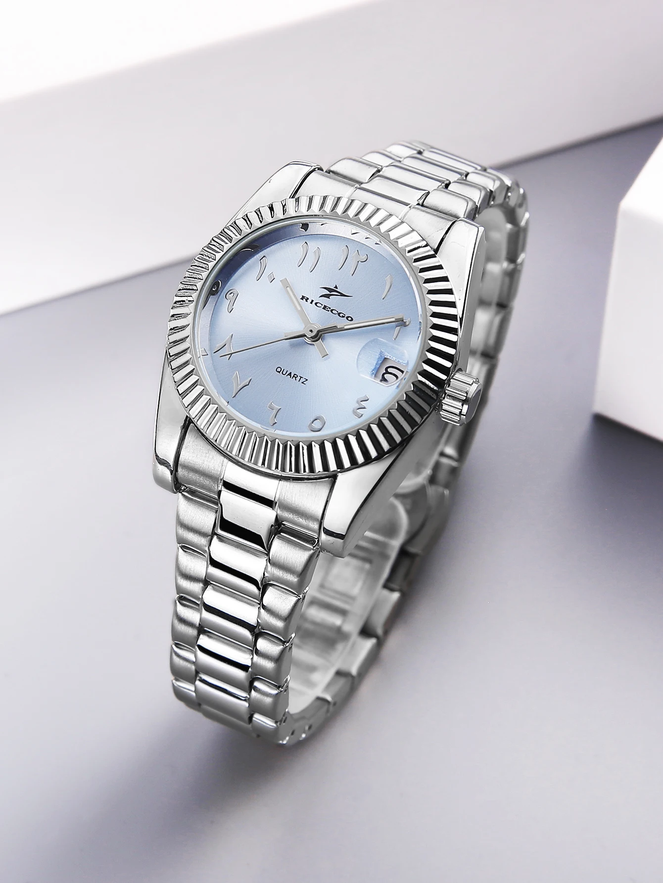 Women's Steel Band Quartz Watch with Clear Dial Markers, Date Display Function, Suitable for Daily Wear, Business Meetings, and as a Gift