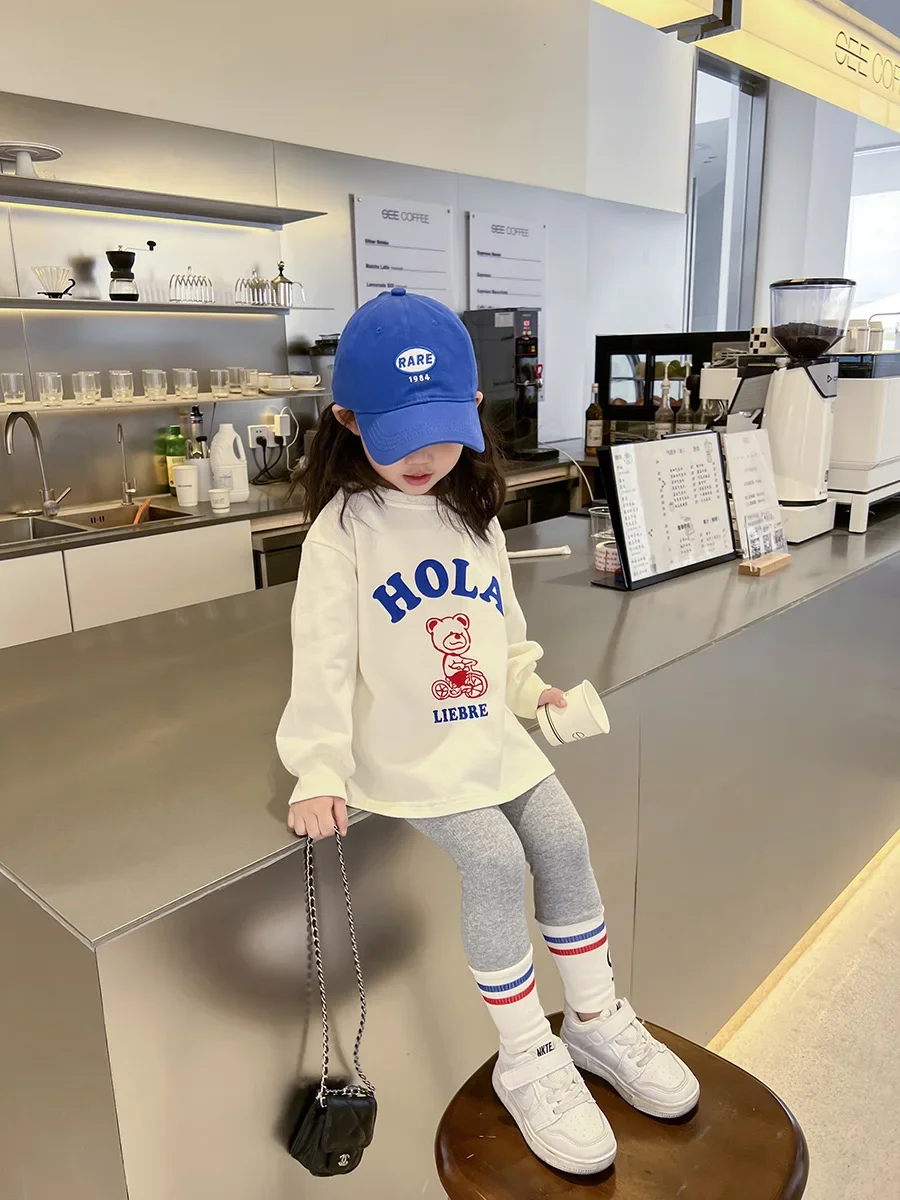 Herbstliches modisches Sportset für Kinder: Baby-Mädchen-Pullover + Leggings, zweiteiliges Set, Kleinkind-Mädchen-Kleidung mit Cartoon-Alphabet-Motiv – Detail 3