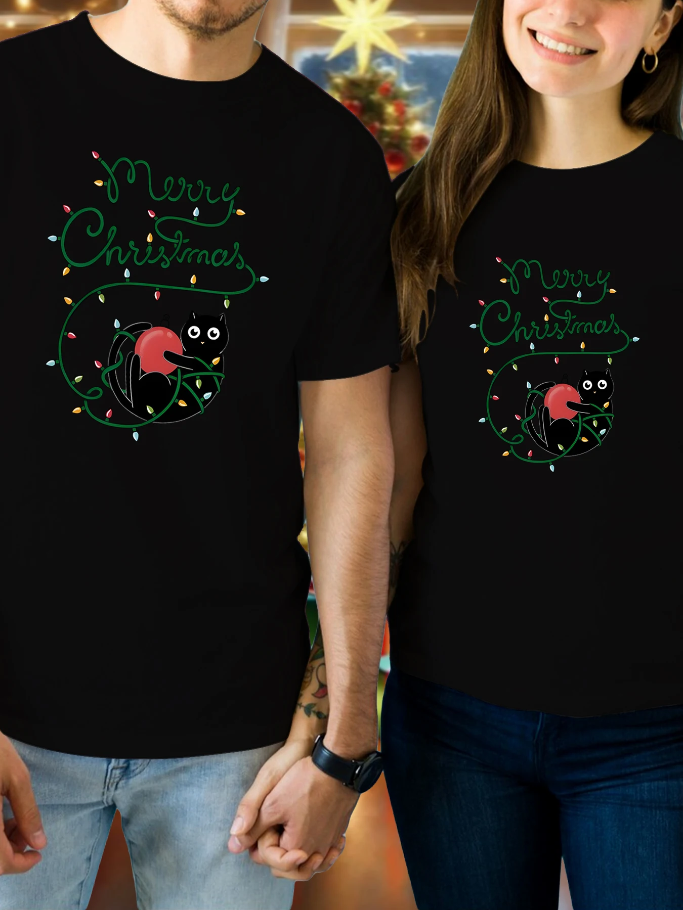 1 couple's Christmas printed fashion round neck short-sleeved T-shirt, casual and comfortable for daily wear