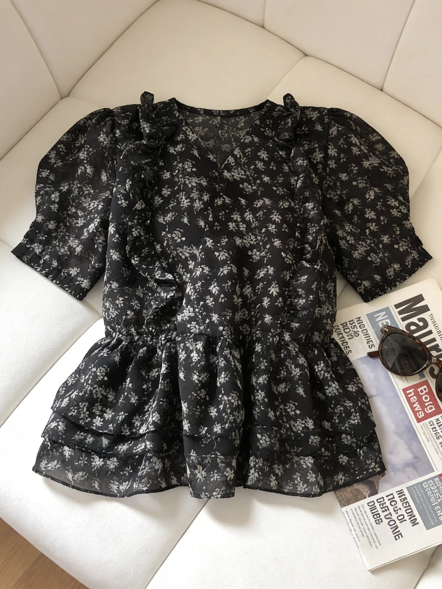 Summer 2026 Large Size Floral Print Short Sleeve Women's Shirt Elegantly Designed Cover up Chiffon Top Unique Simple Style