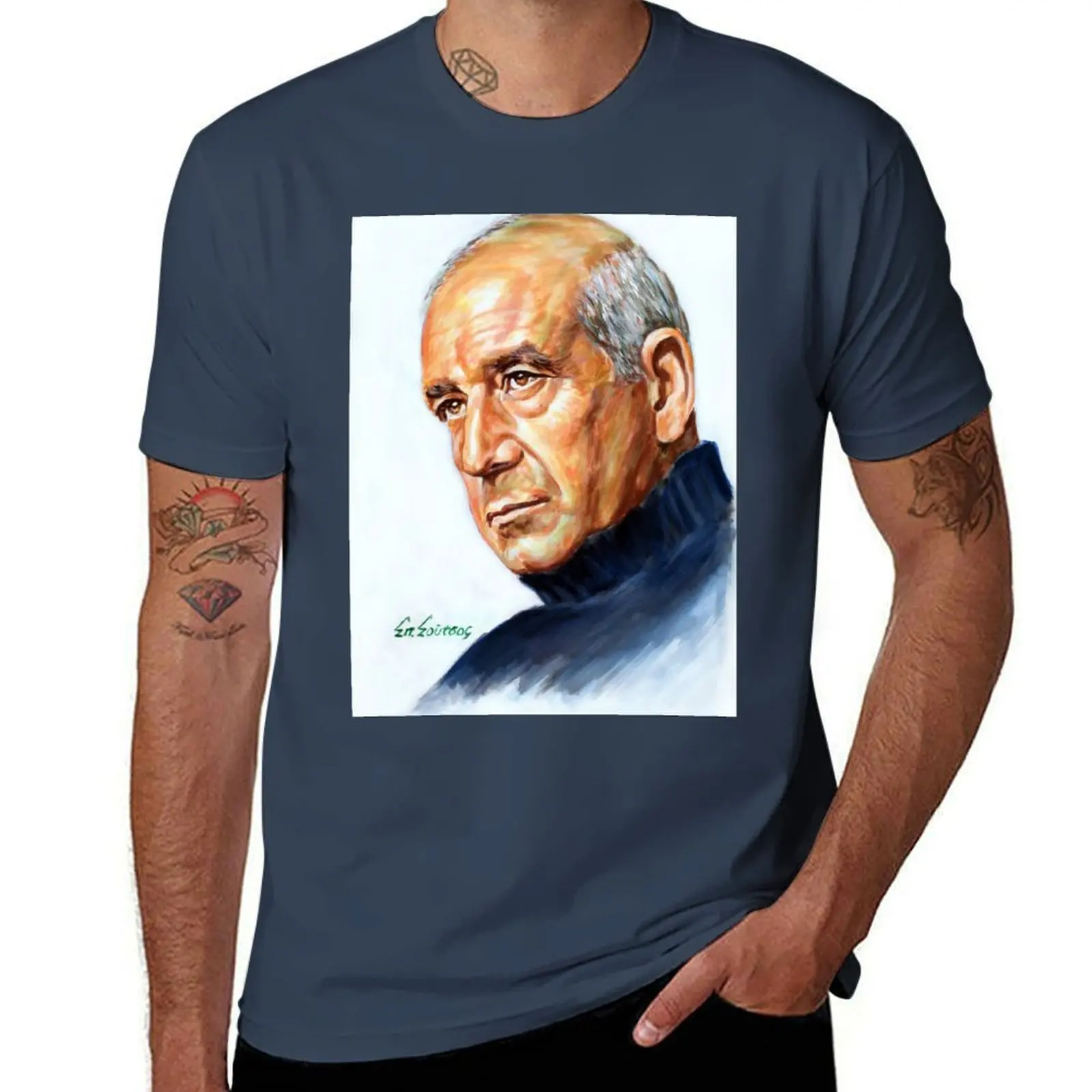 

Dimitris Mitropanos painting portrait - Δημτρη Μητροπνο πορτρατο, αφσα T-Shirt Christmas Casual Short Sleeve Top
