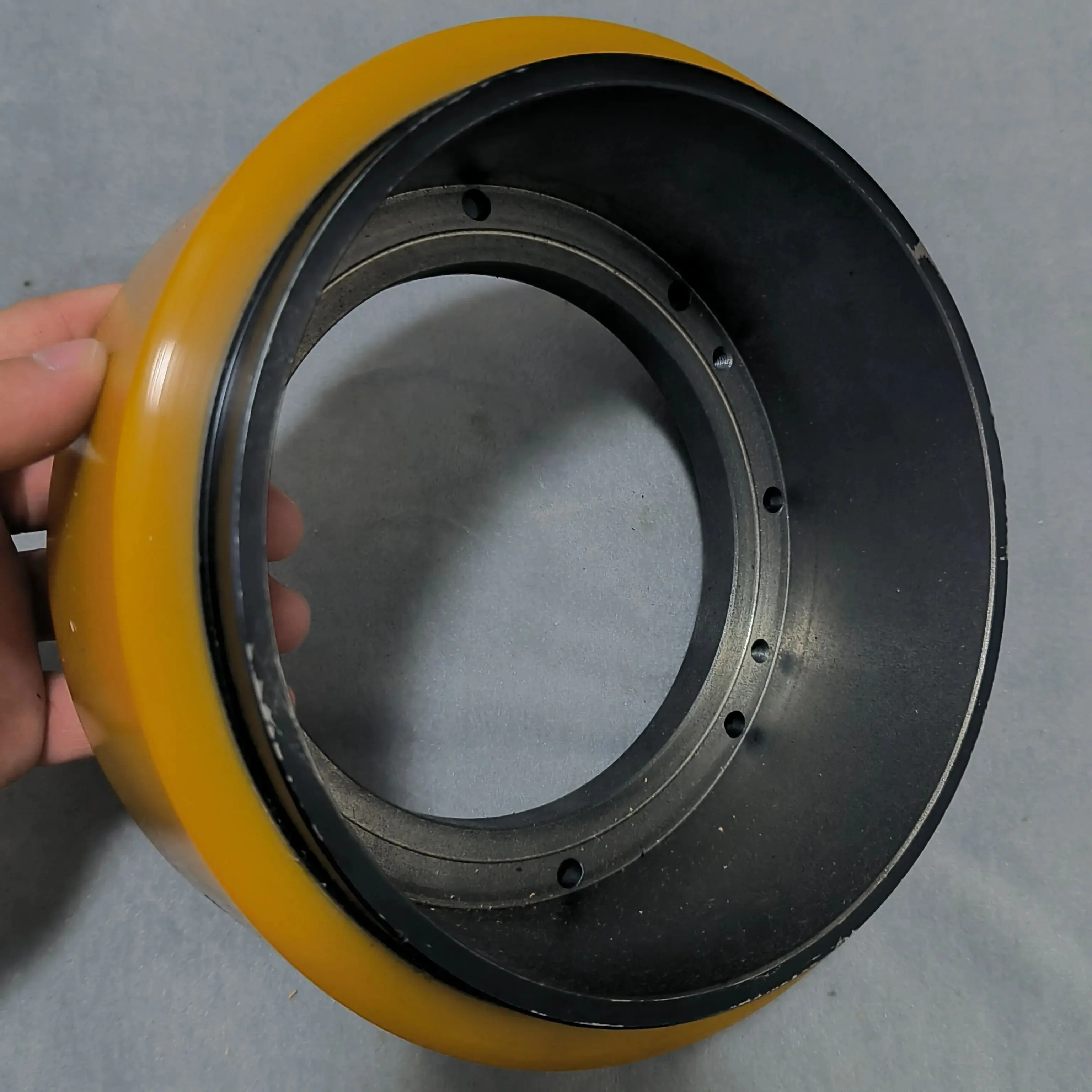 

Truck Main Drive 1115-220000-0B Wheel Auxiliary Bearing Wheel