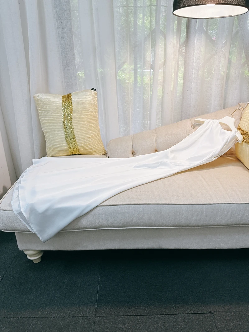 Ele Satin Fi Tail Dr Pure Want Vaion Sle Weißer, schulterfreier Rock mit hoher Taille und A-Linie ohne Sves-Seitenreißverschluss