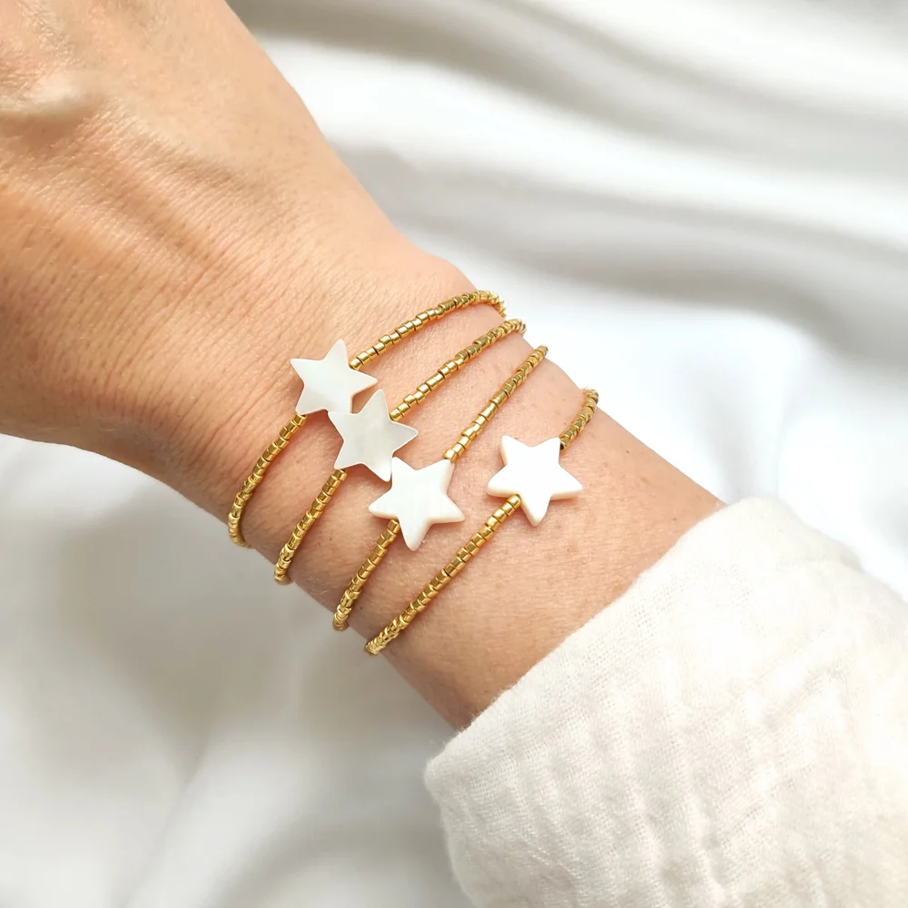 

Vlen Miyuki Delica Beads Gold Color Mini Bracelet White Shell Star Bracelet Jewelry for Women Adjustable String Pulseras Mujer