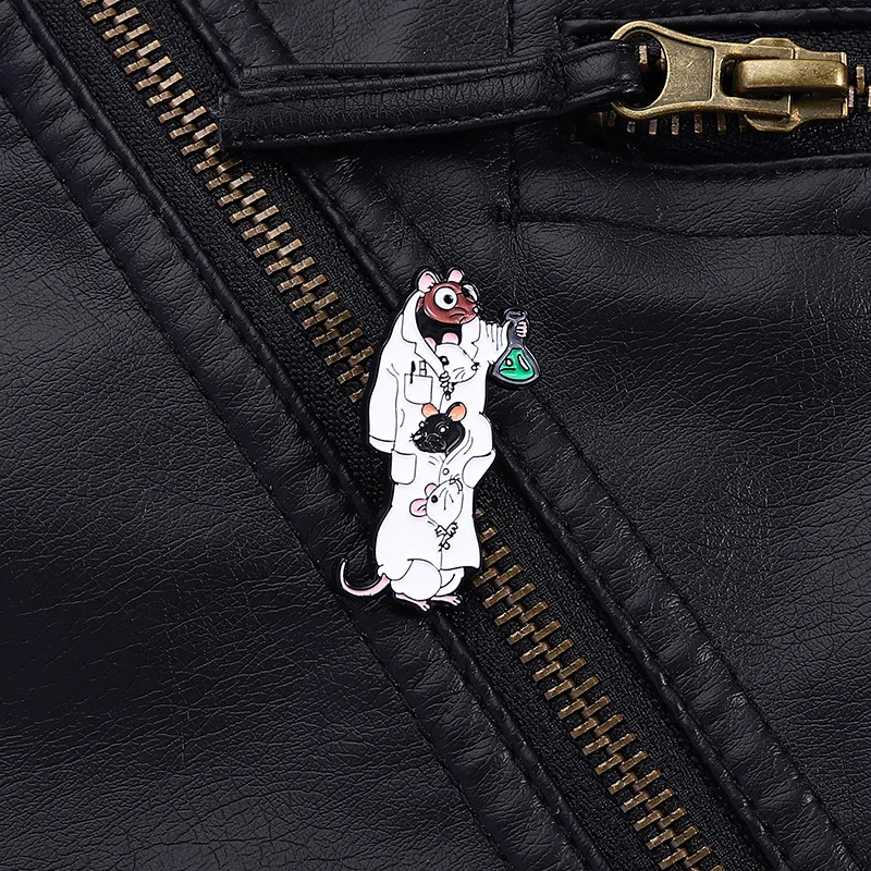 Bonito ratos pilhas broche pinos criativo dos desenhos animados jogo rato tema esmalte liga lapela pino cosplay corsage acessório presente para amigos