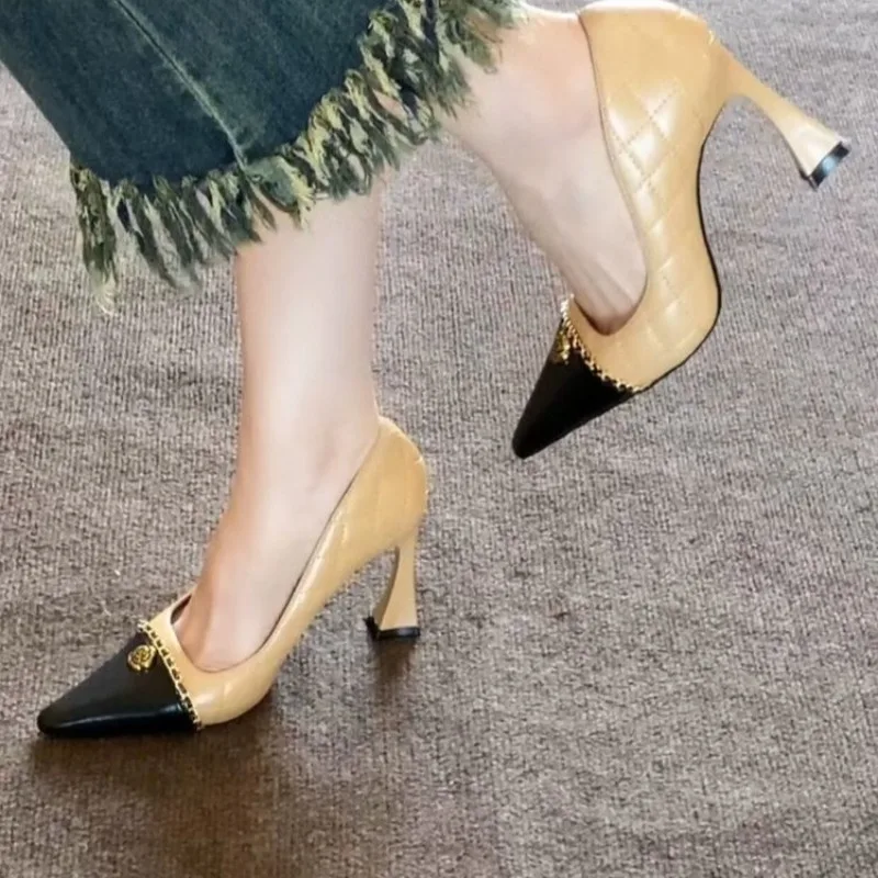 

2026 Autumn/Winter New Style Patchwork High Heels, Thin Heels, Small Pointed Tips, French Style Single Shoes