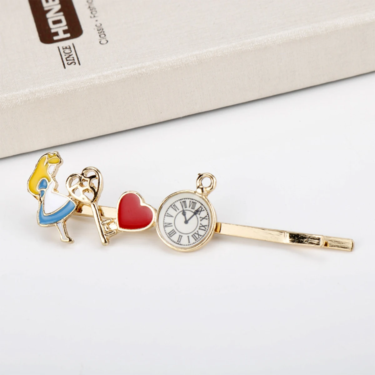 Anime Alicia en el país de las Maravillas reloj de ensueño Barrett Clip moda mujer temperamento accesorios para el cabello Cosplay joyería accesorios regalo