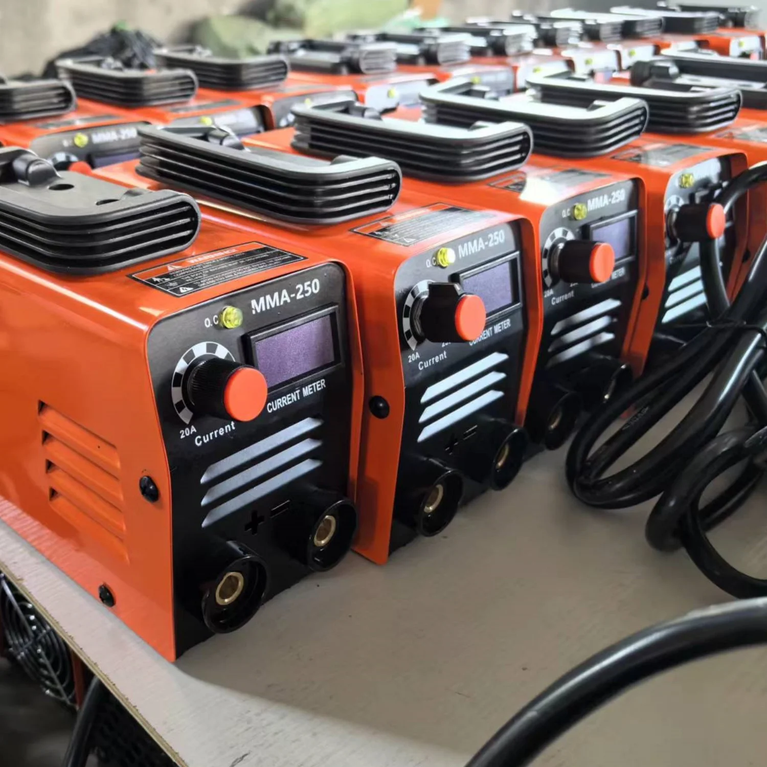 آلة لحام عالية الجودة 110 فولت لحام عاكس 250 أمبير آلة لحام رخيصة