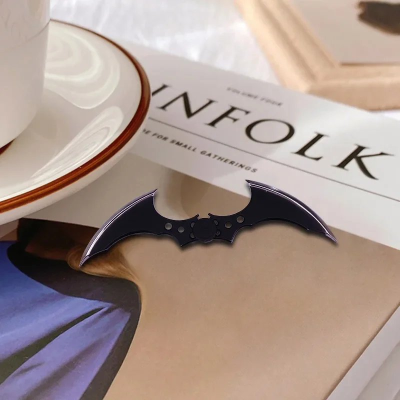 فاتح خطابات الخفافيش شارات ميدالية معدنية ، حرف ديكور منزلي