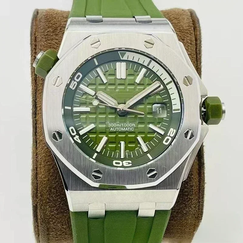 2025 امنح علبة هدايا جميلة سلسلة جديدة من أوف شور رويال أوك حركة ميكانيكية أوتوماتيكية بالكامل للرجال فاخرة ومتميزة